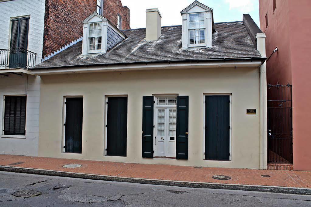 Chateau Orleans New Orleans Exterior photo